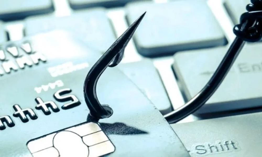 Πάτρα: Απατεώνας «άδειασε» λογαριασμό υπαλλήλου σε ιατρείο-Απέσπασε 2.700 ευρώ